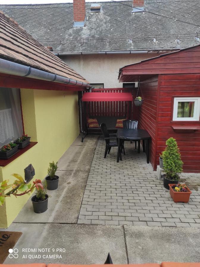 Kis Apartmanház Balatonfüred Esterno foto